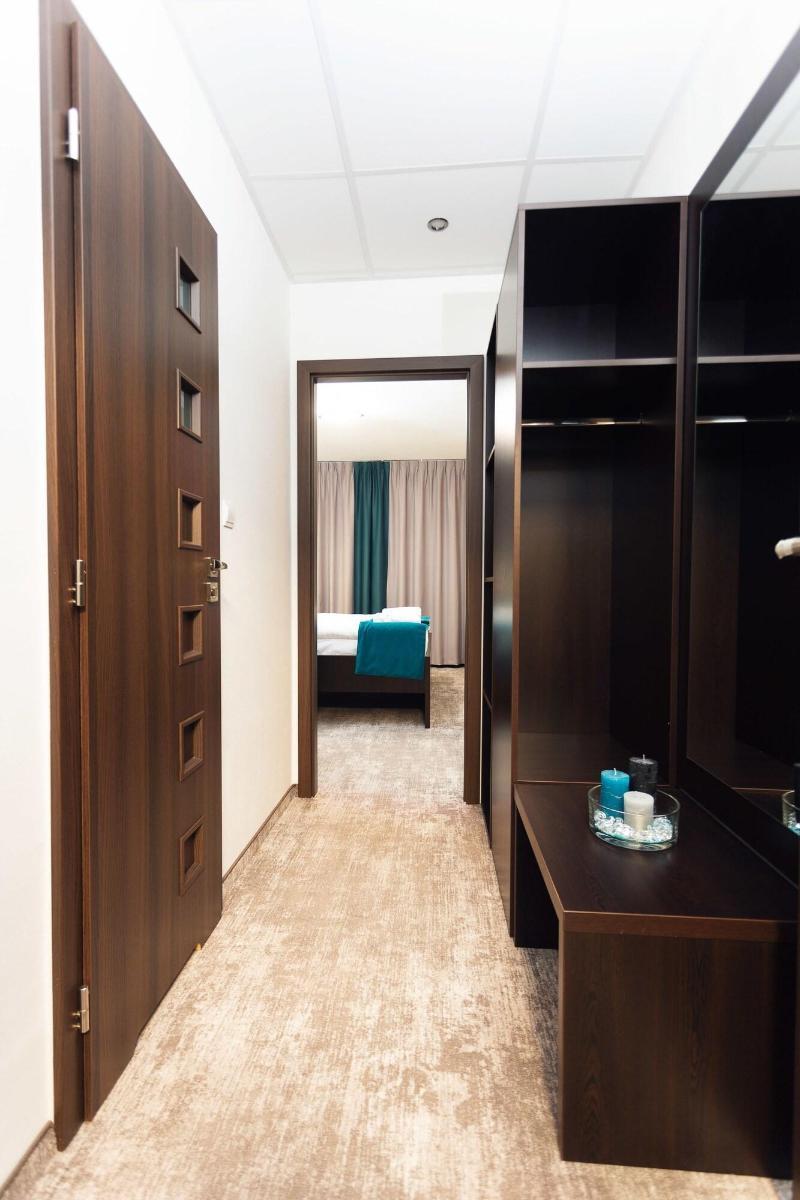 Hotel Crystal Кошице Екстериор снимка