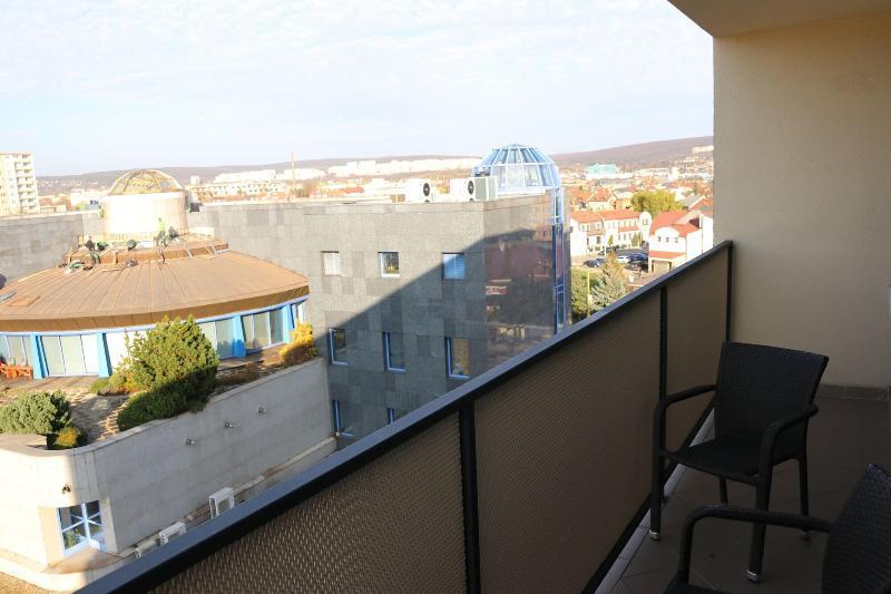 Hotel Crystal Кошице Екстериор снимка