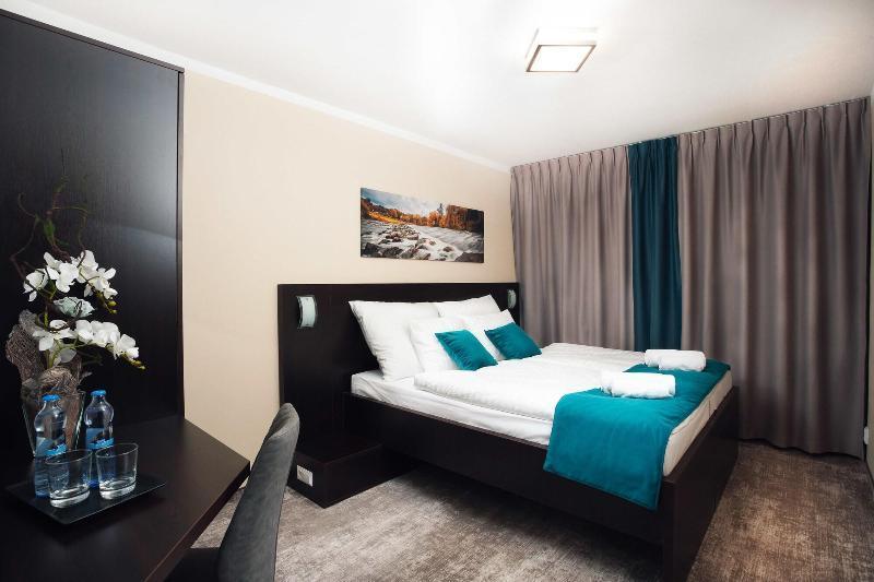 Hotel Crystal Кошице Екстериор снимка