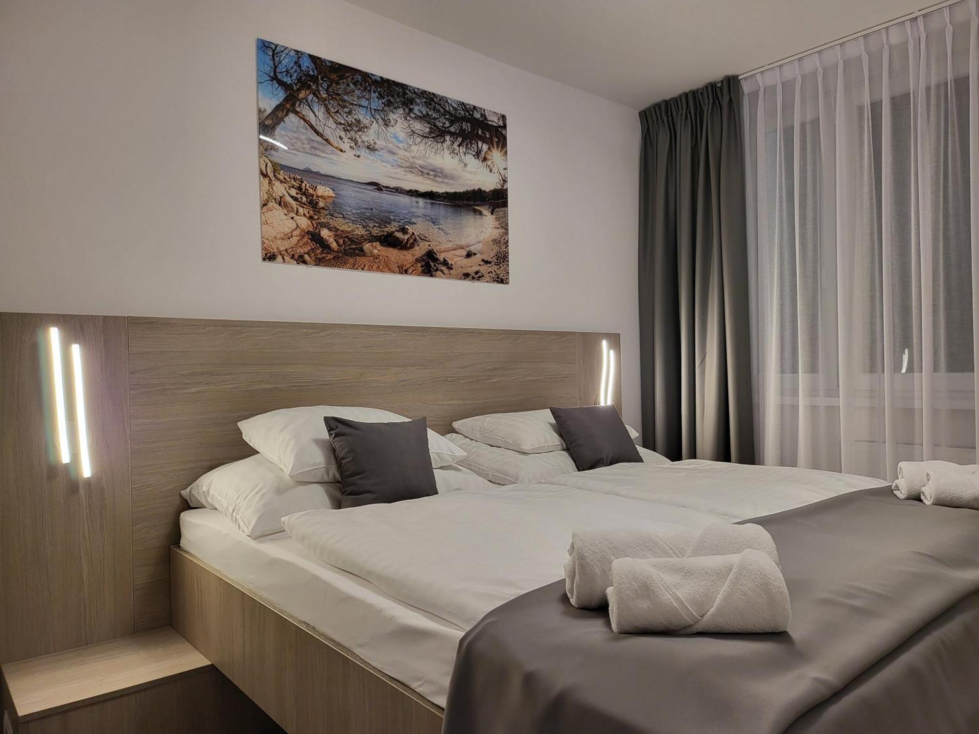 Hotel Crystal Кошице Екстериор снимка