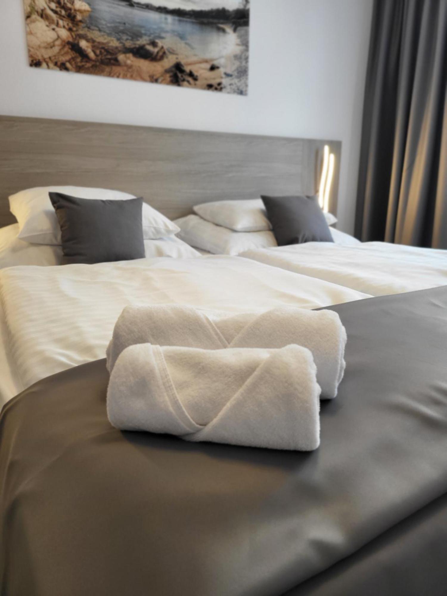 Hotel Crystal Кошице Екстериор снимка