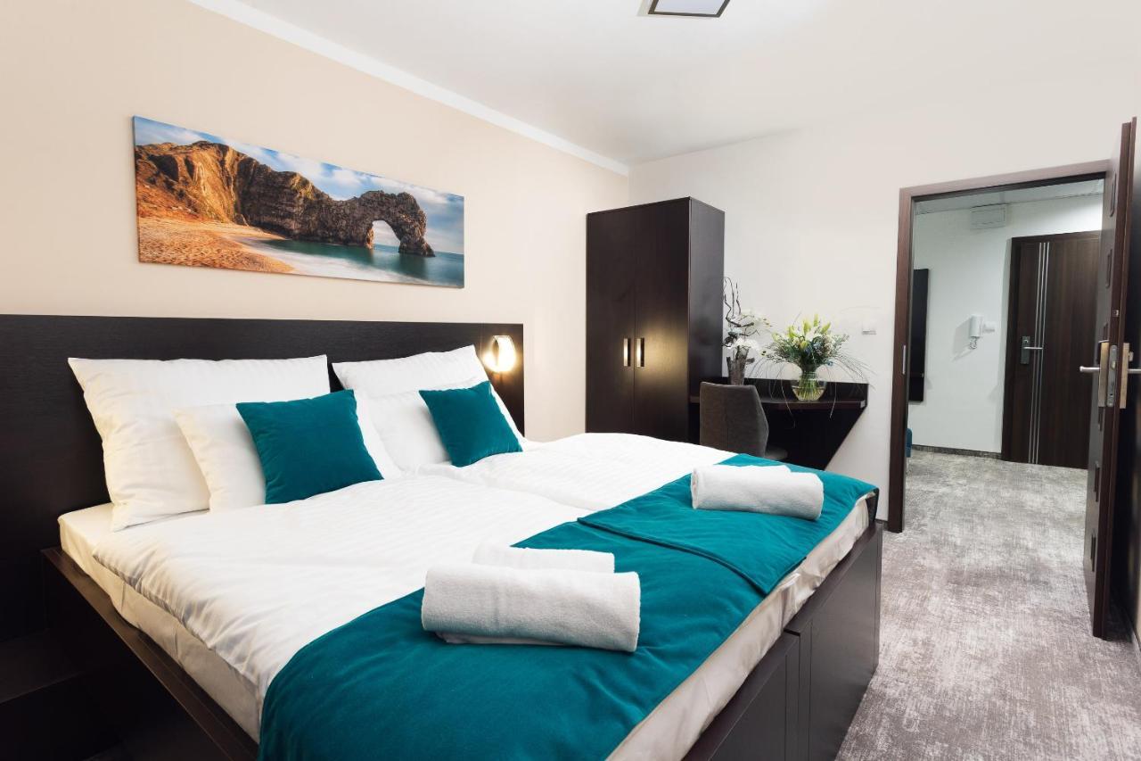 Hotel Crystal Кошице Екстериор снимка