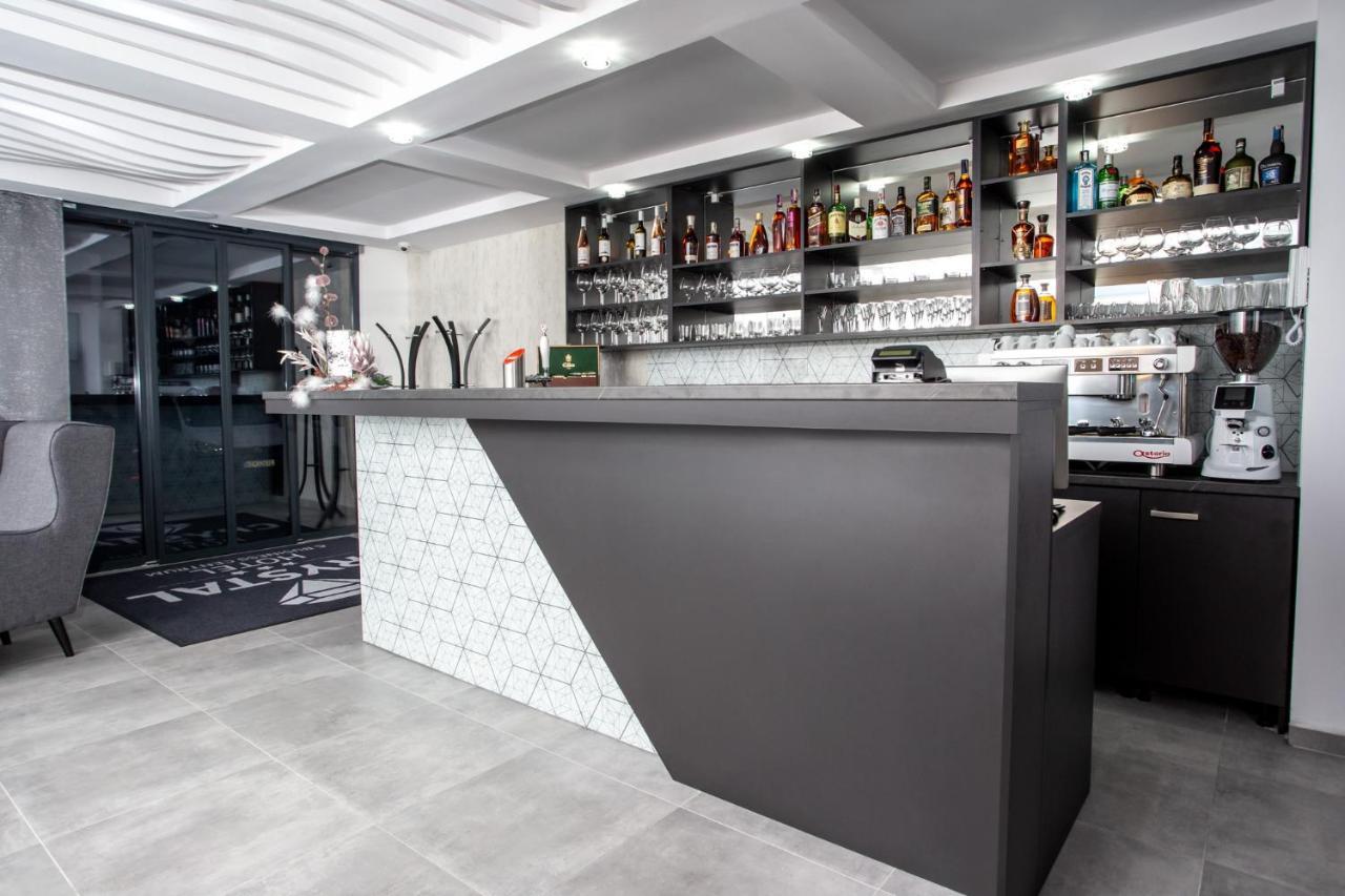 Hotel Crystal Кошице Екстериор снимка